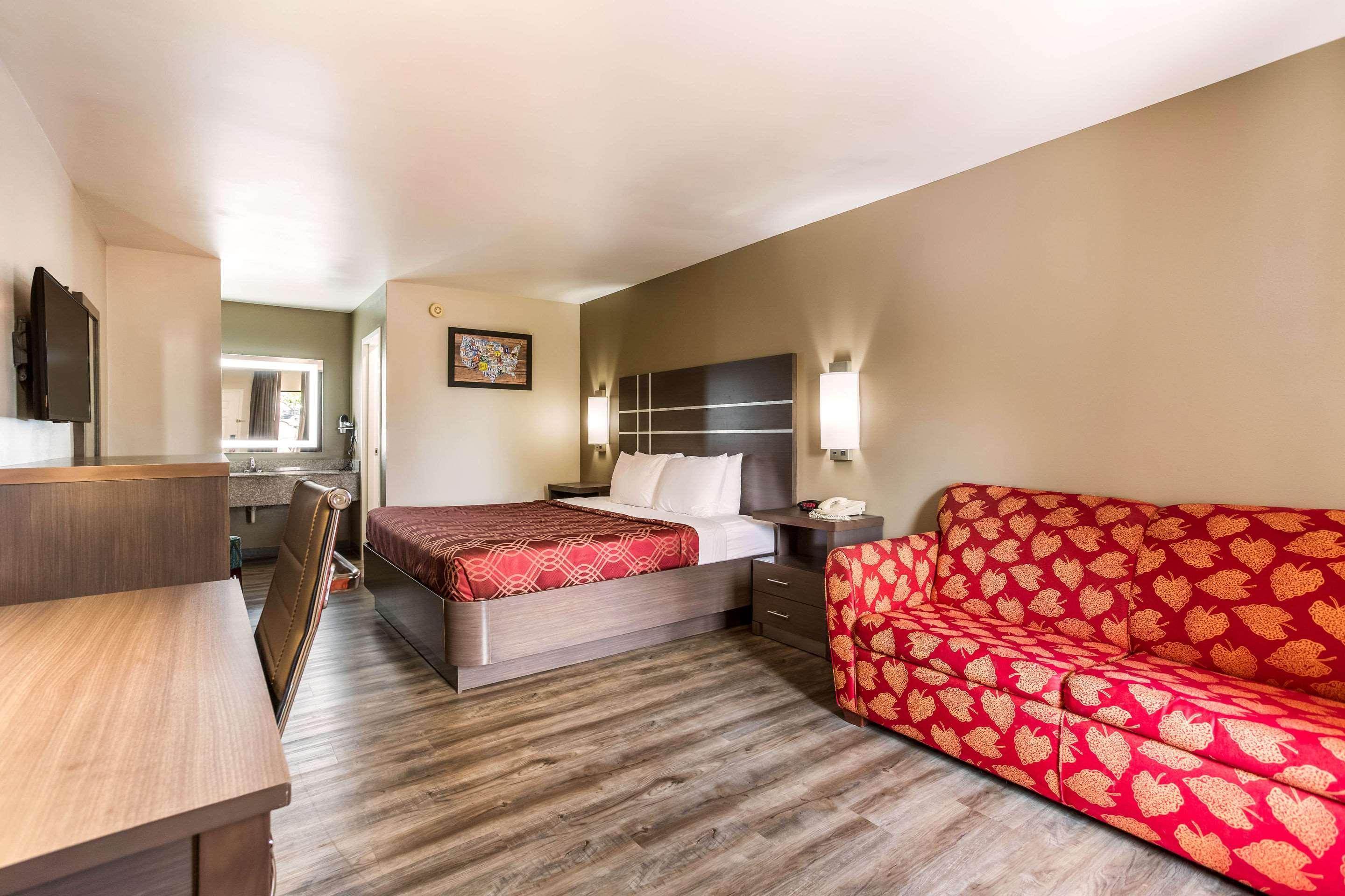Econo Lodge Inn & Suites Мерфрісборо Екстер'єр фото