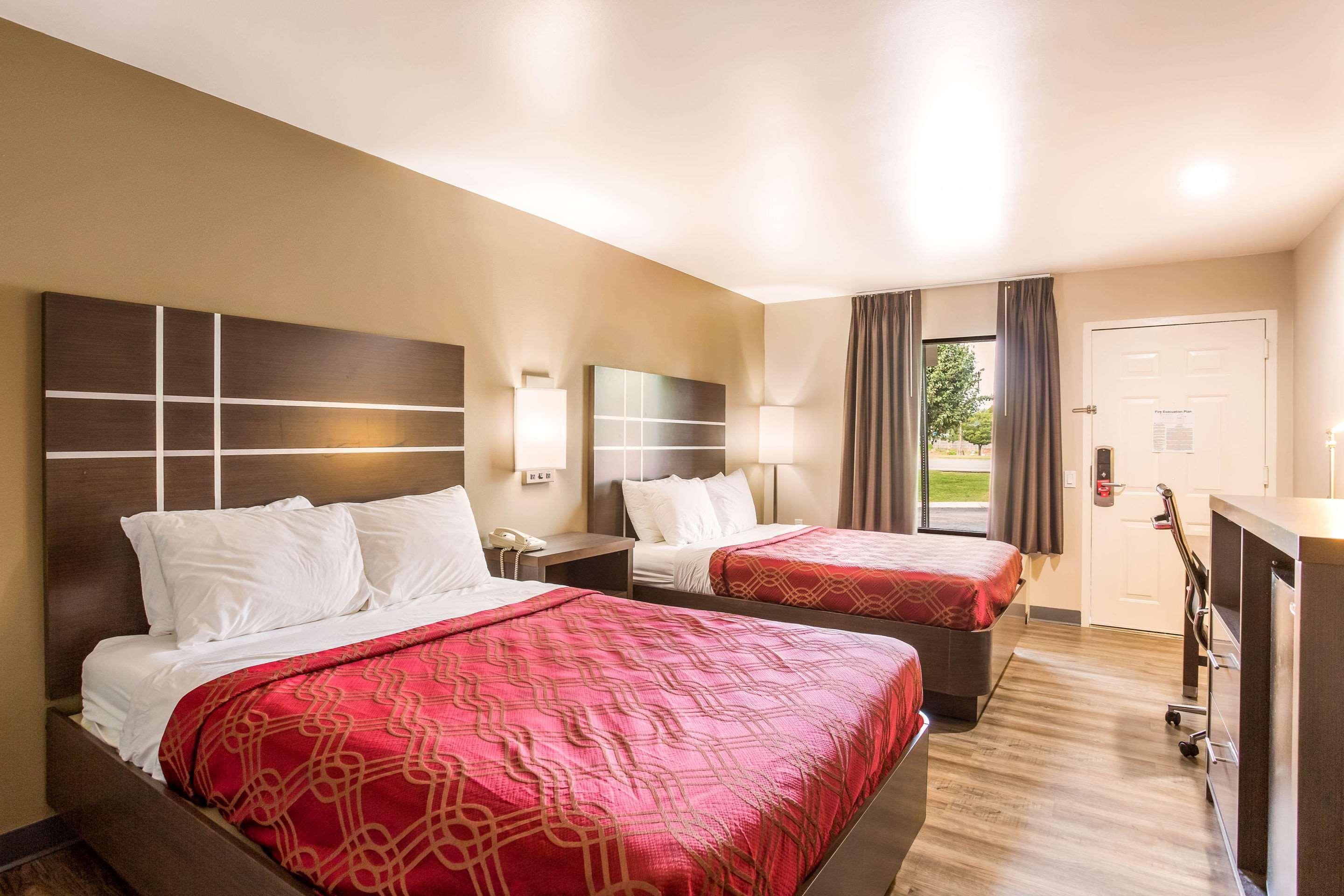 Econo Lodge Inn & Suites Мерфрісборо Екстер'єр фото